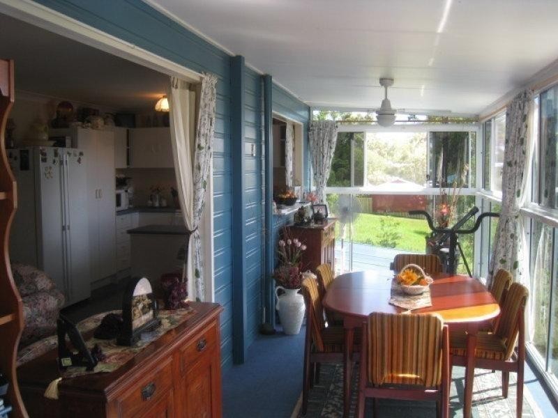 19 Aquamarine Ave, Russell Island QLD 4184