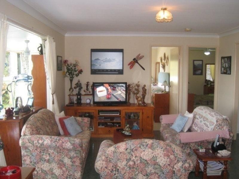 19 Aquamarine Ave, Russell Island QLD 4184