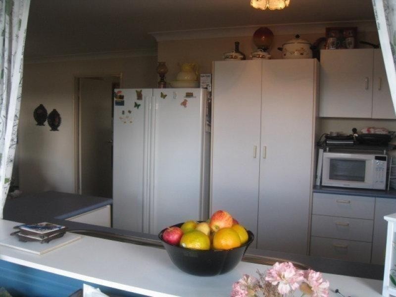 19 Aquamarine Ave, Russell Island QLD 4184