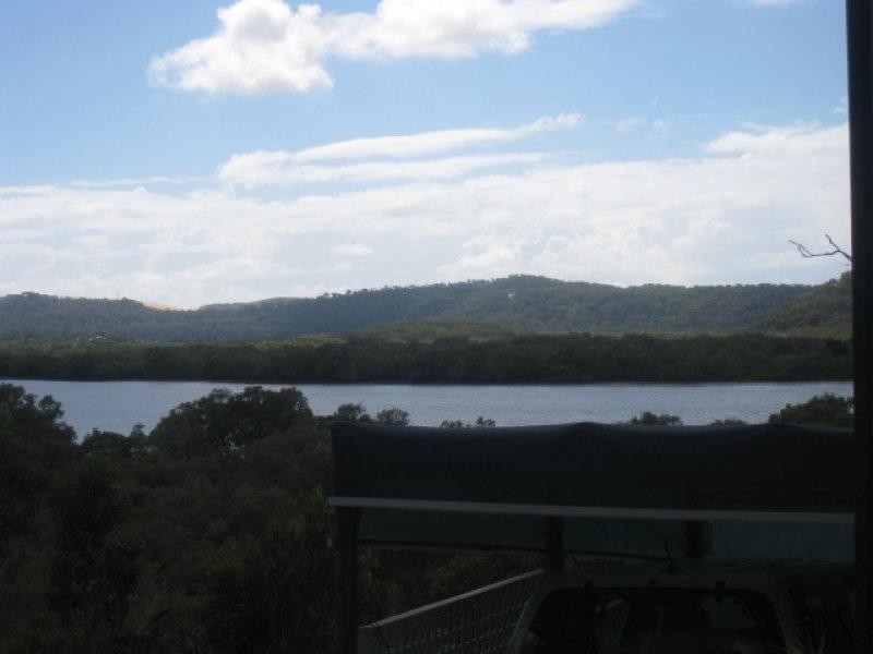 19 Aquamarine Ave, Russell Island QLD 4184