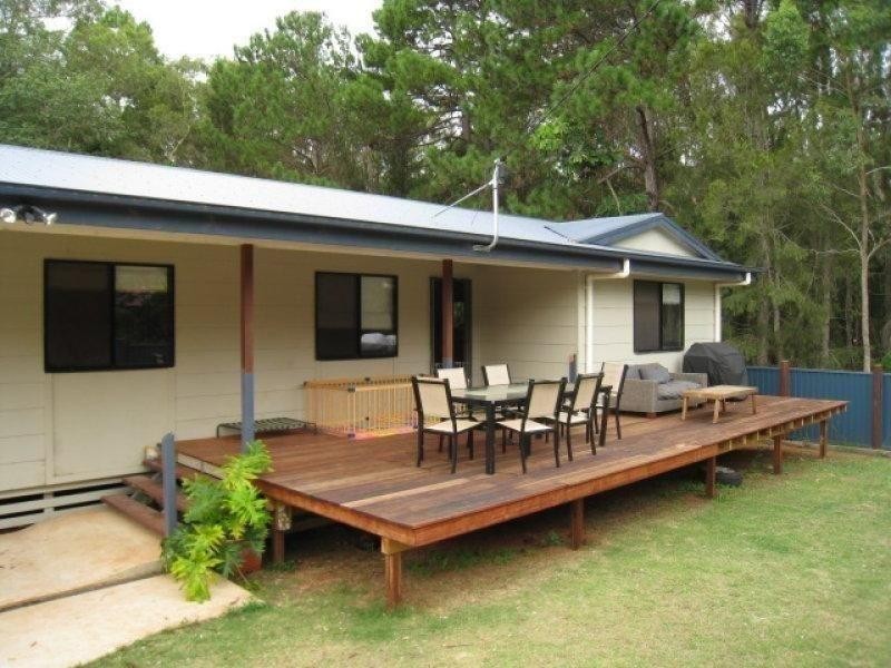 13 Richardson St, Russell Island QLD 4184