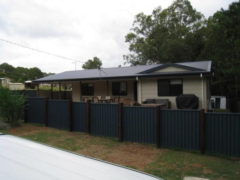 13 Richardson St, Russell Island QLD 4184