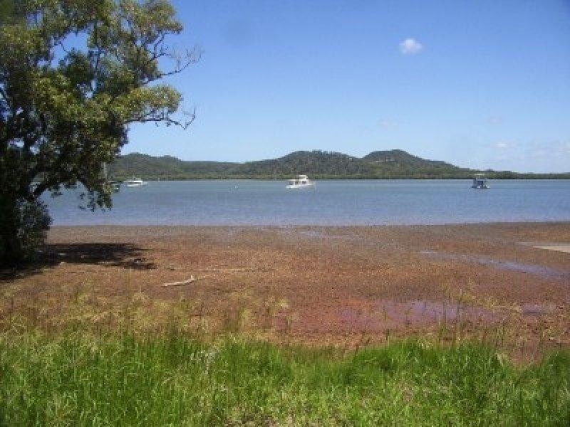 32 Emerson Street, Russell Island QLD 4184