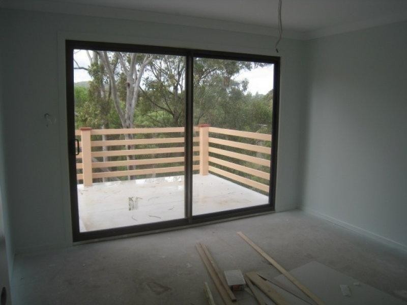 4 Crescent Drive, Russell Island QLD 4184