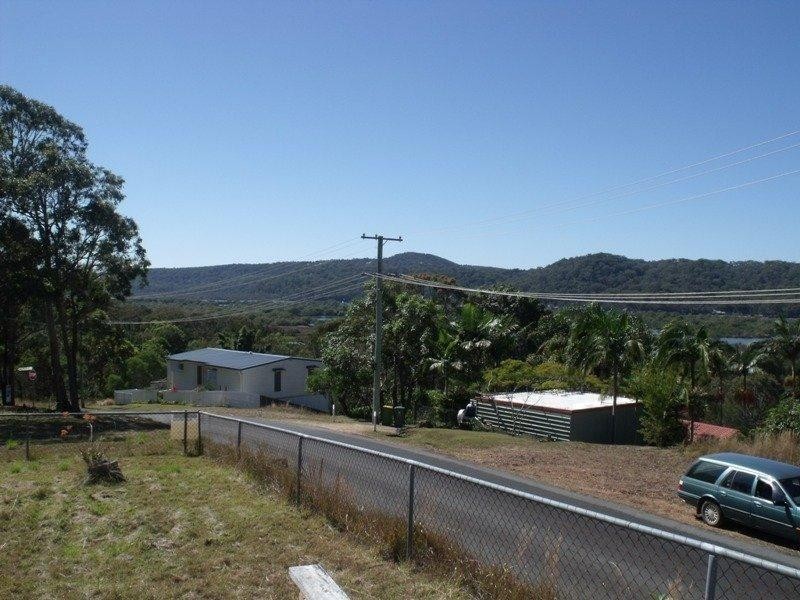 15 Crescent Drive, Russell Island QLD 4184