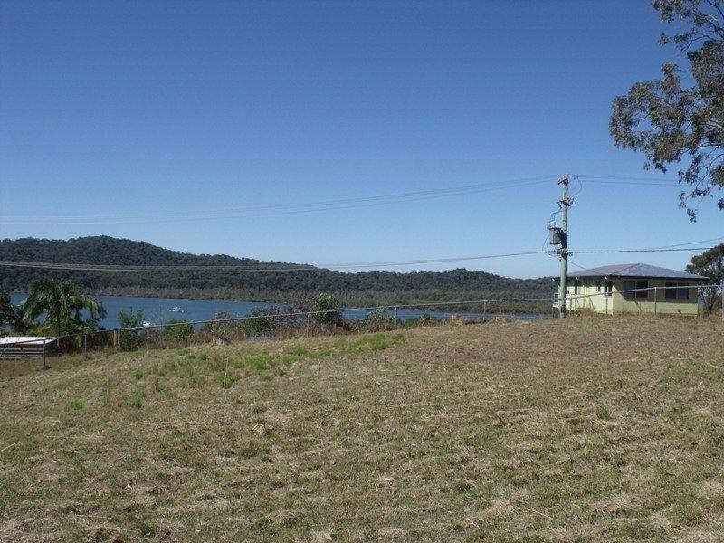 15 Crescent Drive, Russell Island QLD 4184