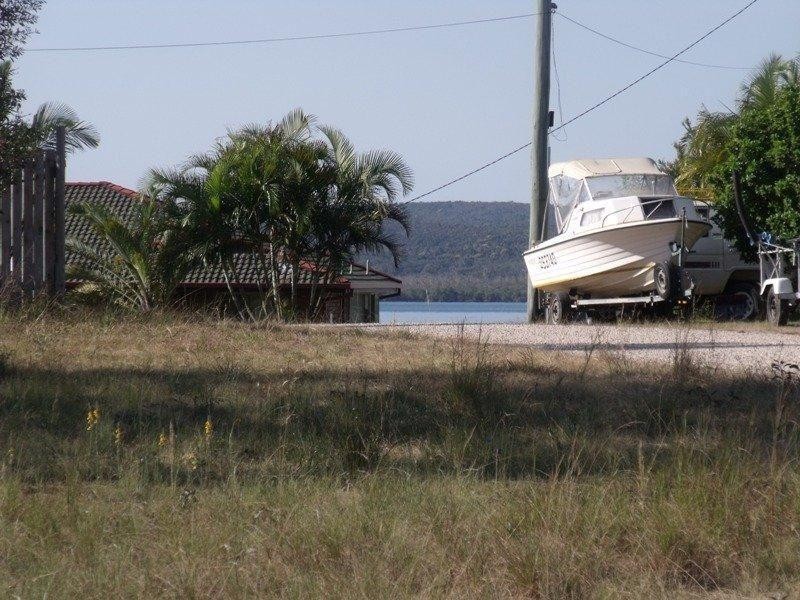 24 Tenanne Street, Russell Island QLD 4184