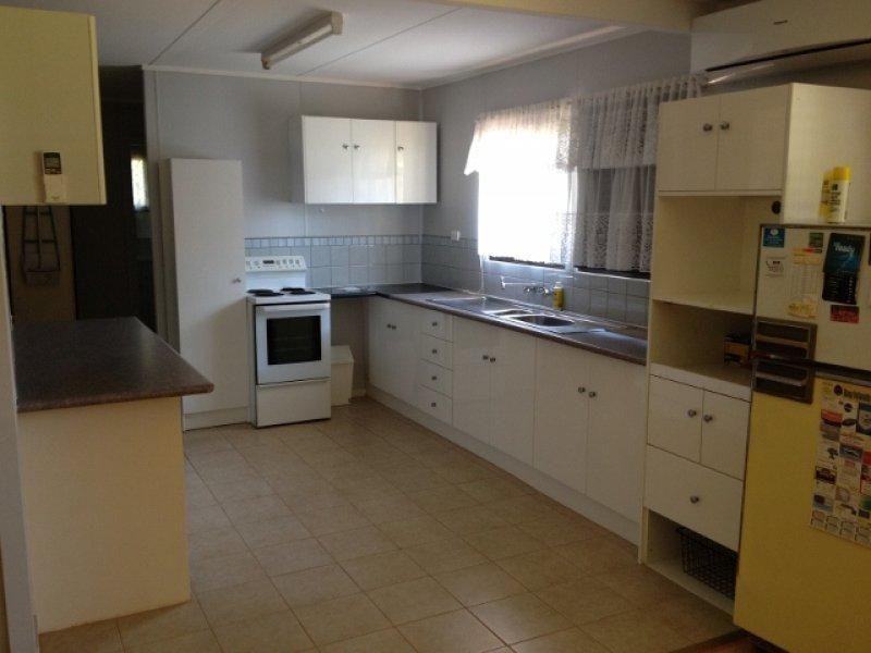 6 Pao Pao Street, Russell Island QLD 4184