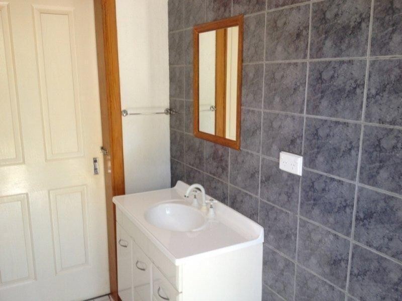 74 Falconhurst Road, Russell Island QLD 4184