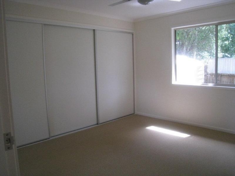 4 Panorama Avenue, Russell Island QLD 4184