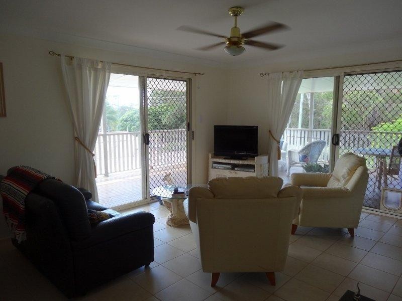 15 Douglas Street, Russell Island QLD 4184