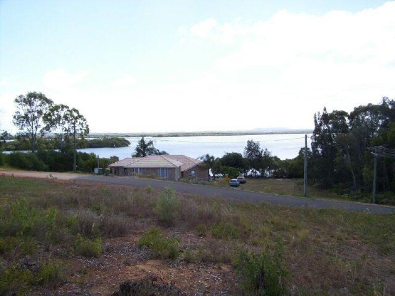 111 Palm Beach Road, Russell Island QLD 4184
