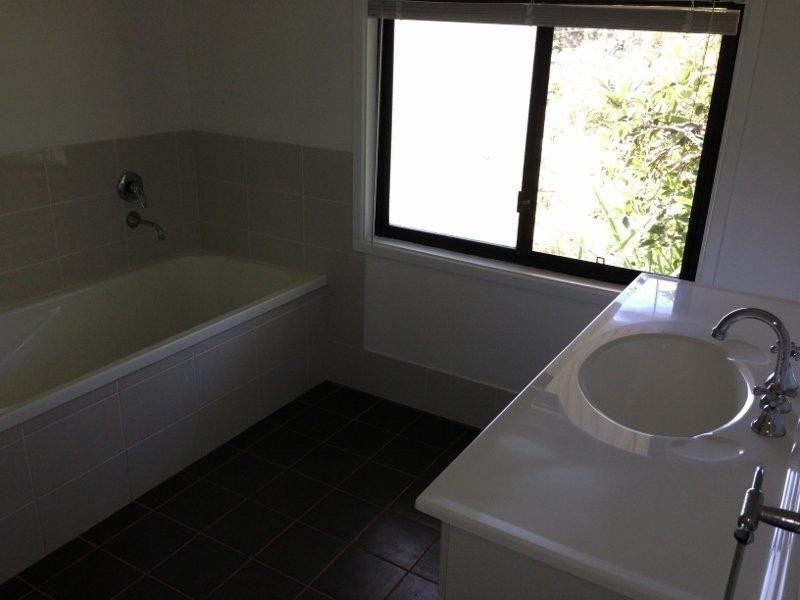 20 Grevillea Street, Russell Island QLD 4184