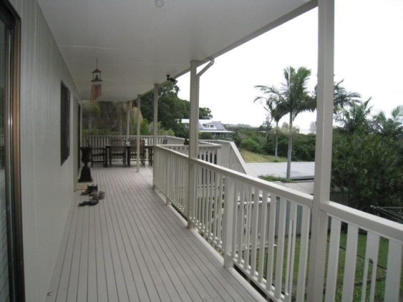 147 Canaipa Point Dve, Russell Island QLD 4184