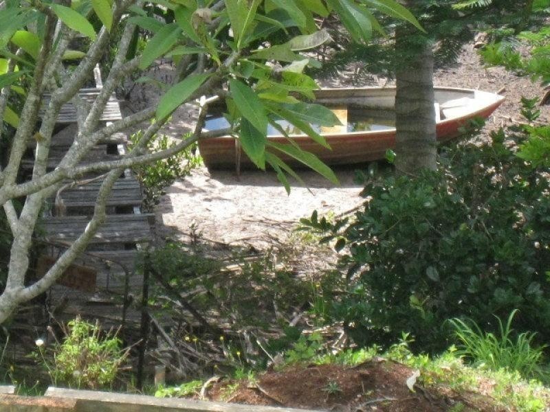 147 Canaipa Point Dve, Russell Island QLD 4184