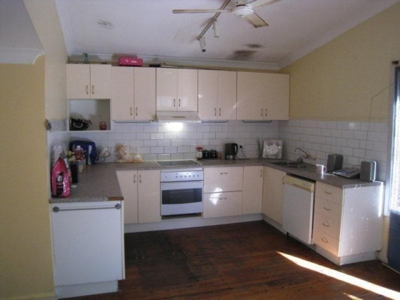 4 Pearl Street, Russell Island QLD 4184