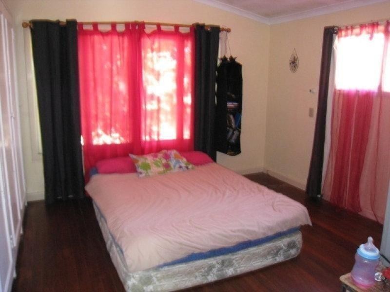 4 Pearl Street, Russell Island QLD 4184