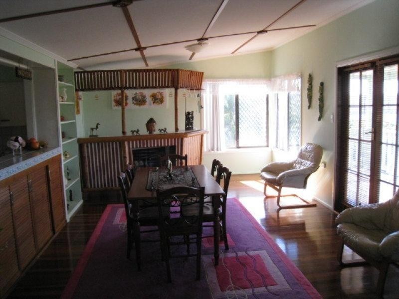 14 Leichhardt Tce, Russell Island QLD 4184