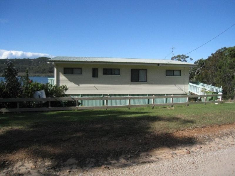 14 Leichhardt Tce, Russell Island QLD 4184