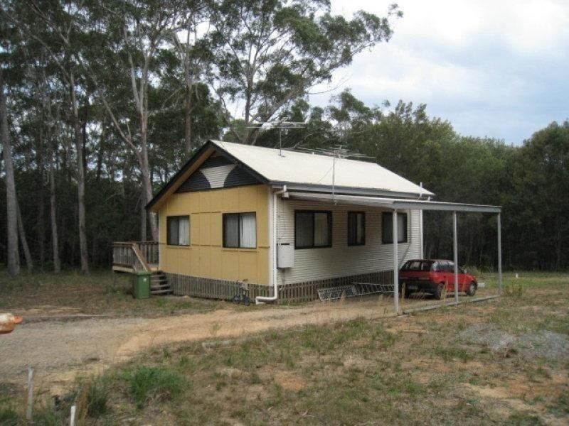 34 Little Cove Rd, Russell Island QLD 4184