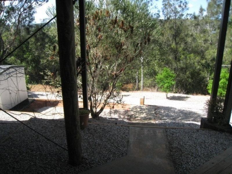 27 Aquamarine Ave, Russell Island QLD 4184