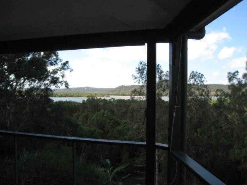27 Aquamarine Ave, Russell Island QLD 4184