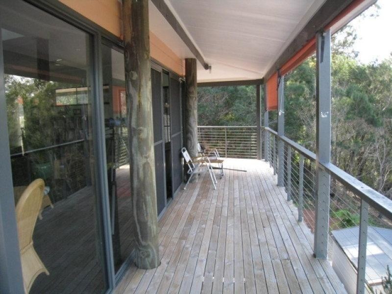 27 Aquamarine Ave, Russell Island QLD 4184