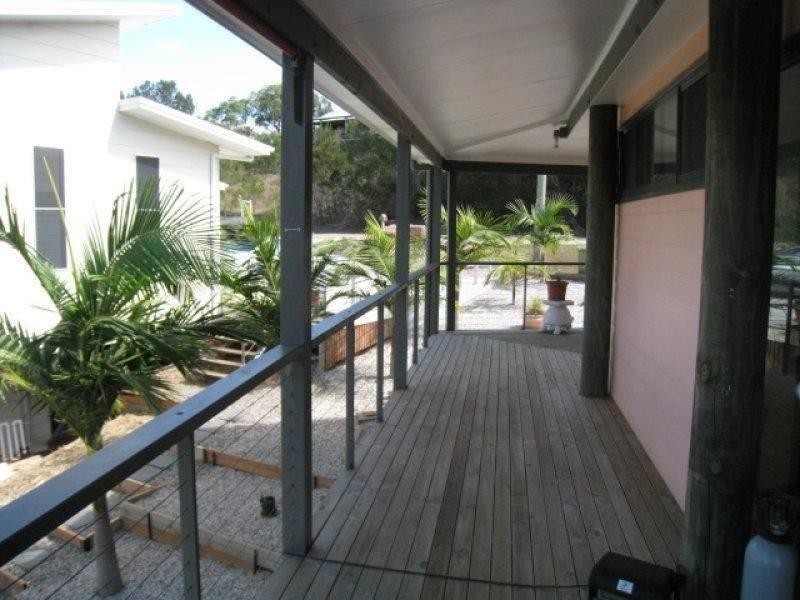 27 Aquamarine Ave, Russell Island QLD 4184