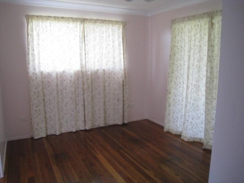 19 Sarmar Street, Russell Island QLD 4184