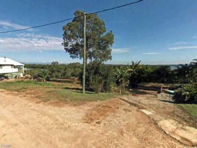 140 Palm Beach Road, Russell Island QLD 4184