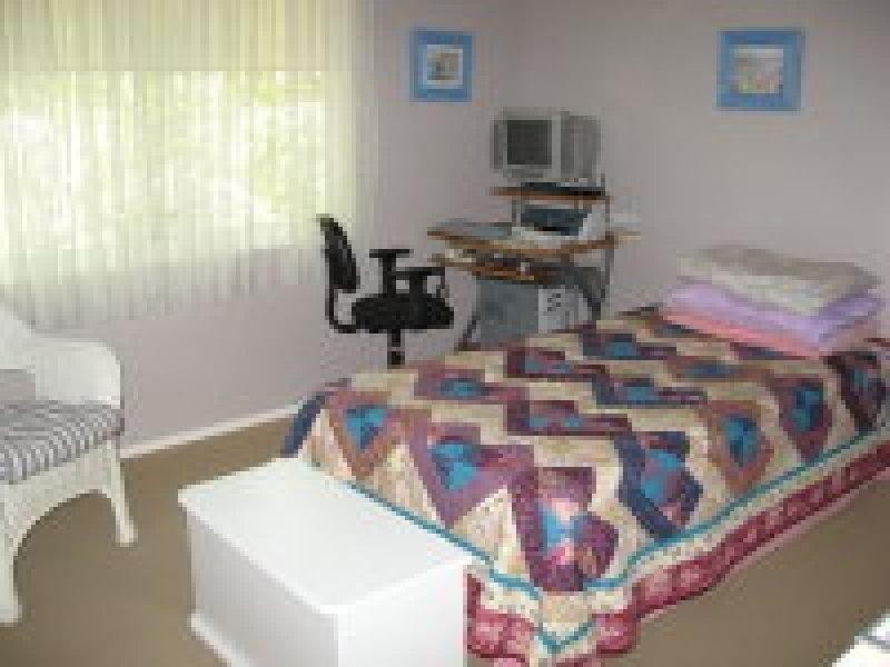 10 Sabot St, Russell Island QLD 4184