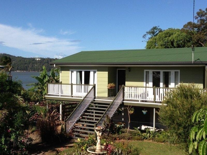 32 Canaipa Point Drive, Russell Island QLD 4184