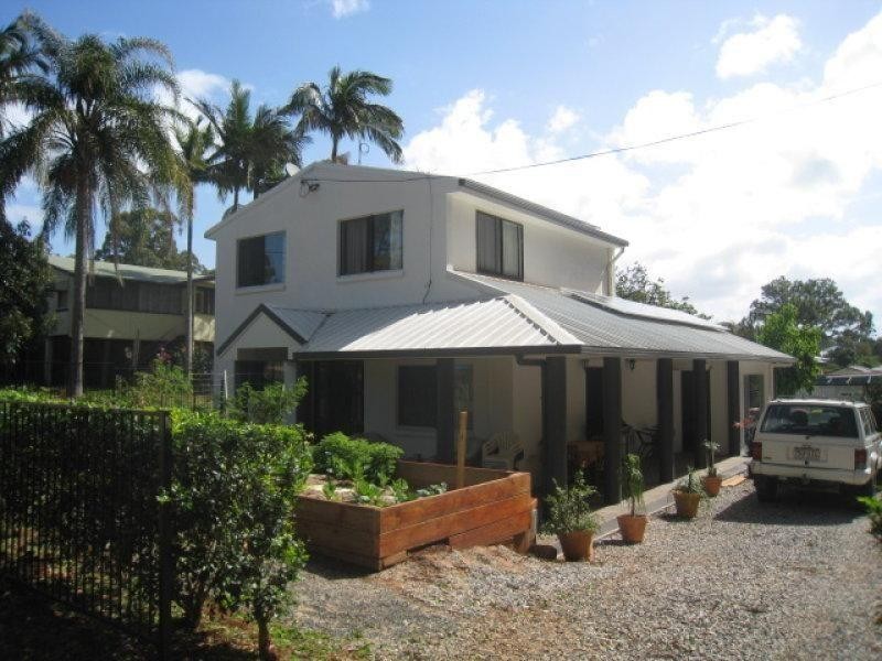 34 Kings Rd, Russell Island QLD 4184