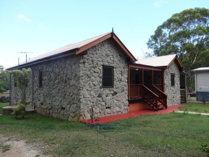 67 Harvey St, Russell Island QLD 4184