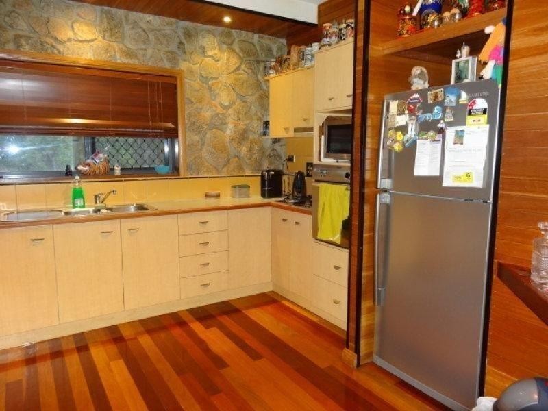 67 Harvey St, Russell Island QLD 4184