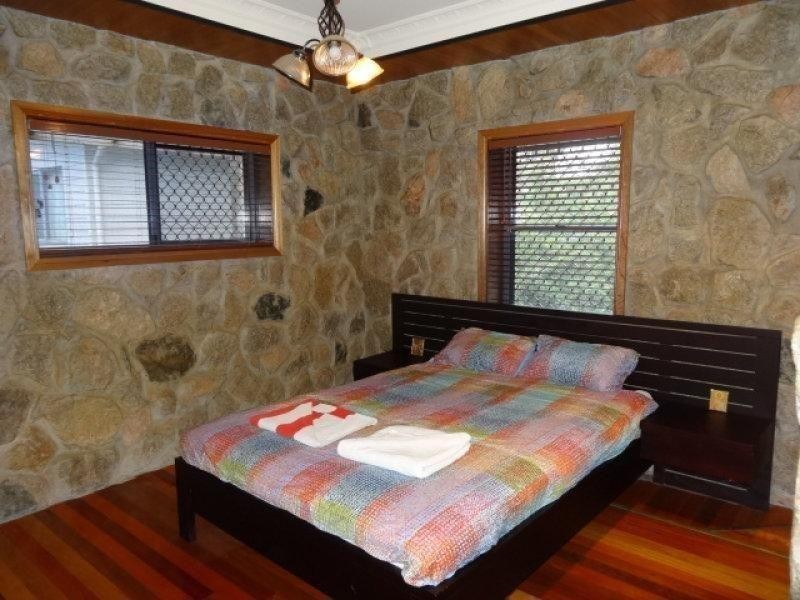 67 Harvey St, Russell Island QLD 4184