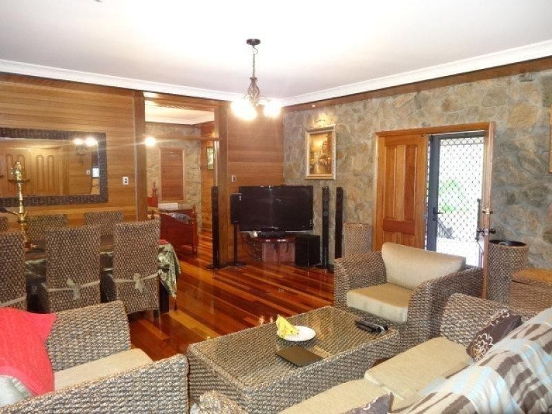 67 Harvey St, Russell Island QLD 4184