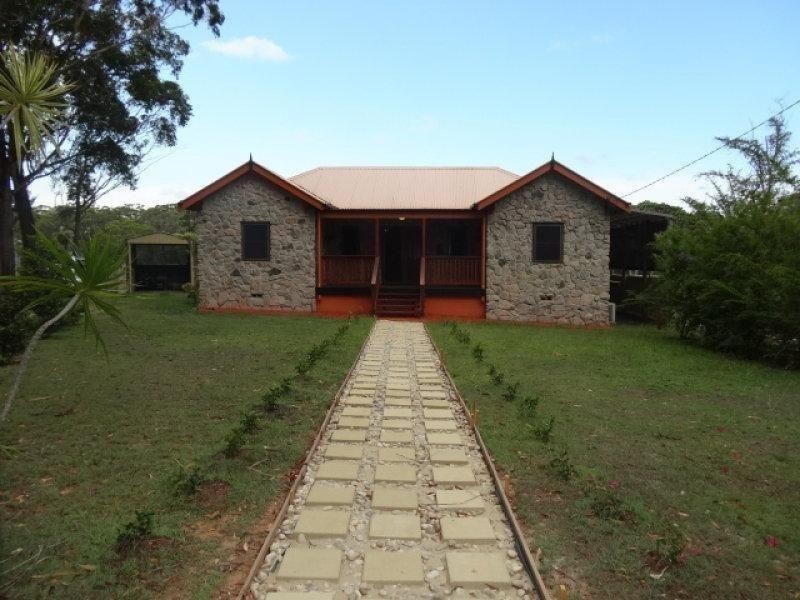 67 Harvey St, Russell Island QLD 4184