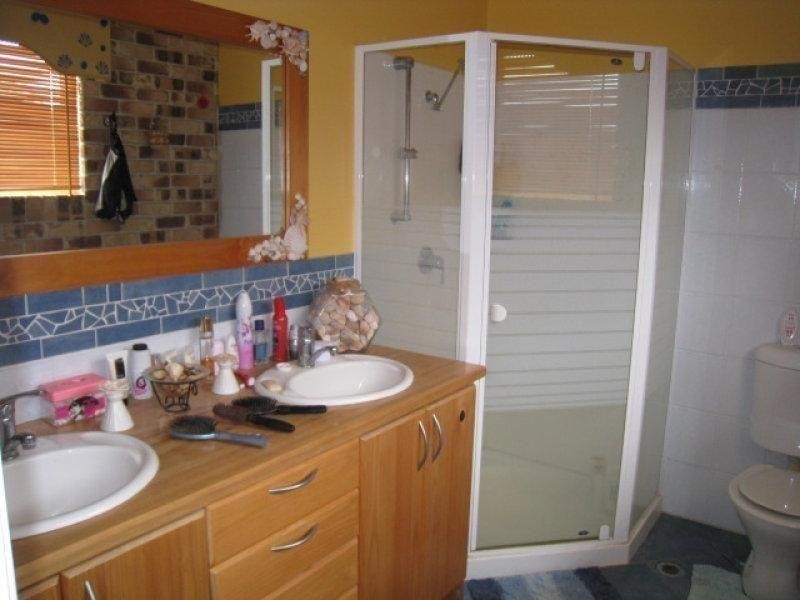 33 Cavendish Street, Russell Island QLD 4184