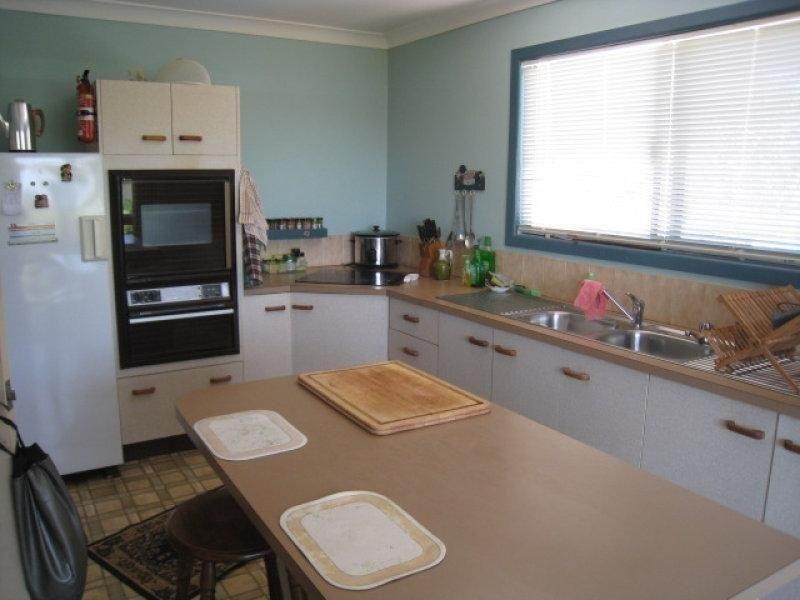 11 Alice Street, Russell Island QLD 4184