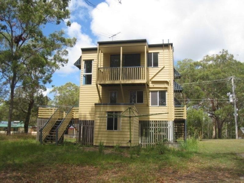 65 Minjerriba Rd, Russell Island QLD 4184