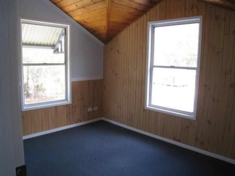 65 Minjerriba Rd, Russell Island QLD 4184