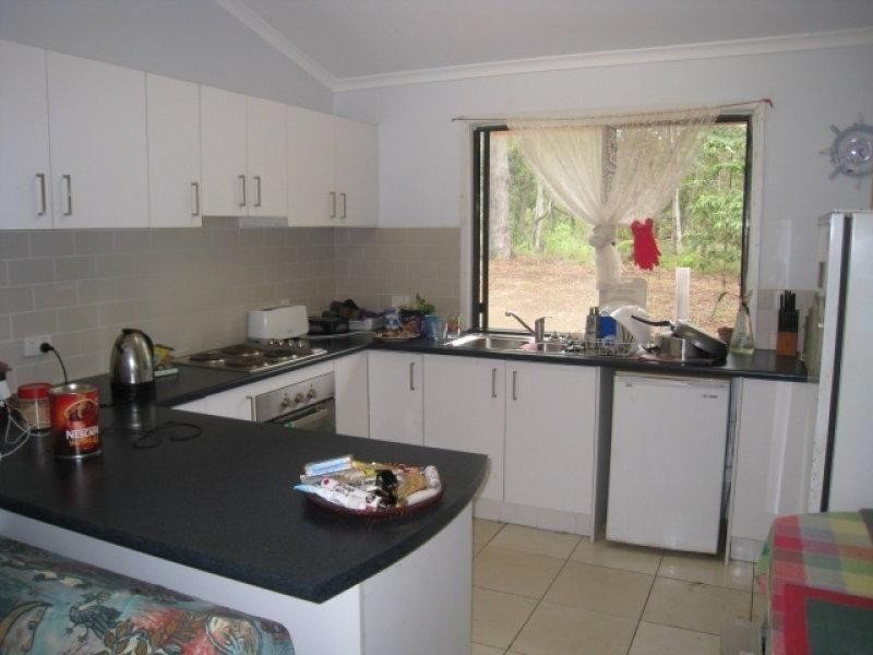 13 Boronia Ave, Russell Island QLD 4184