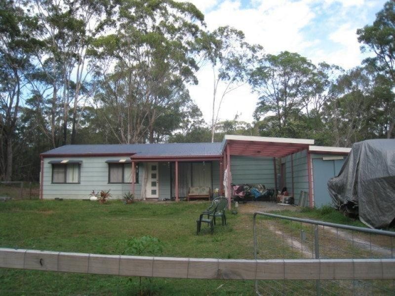 13 Boronia Ave, Russell Island QLD 4184