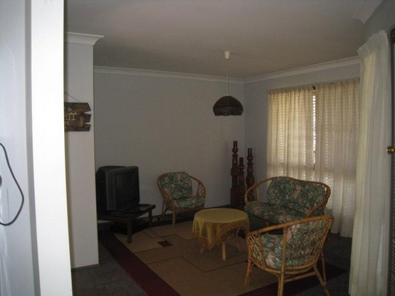 8 Dryandra St, Russell Island QLD 4184