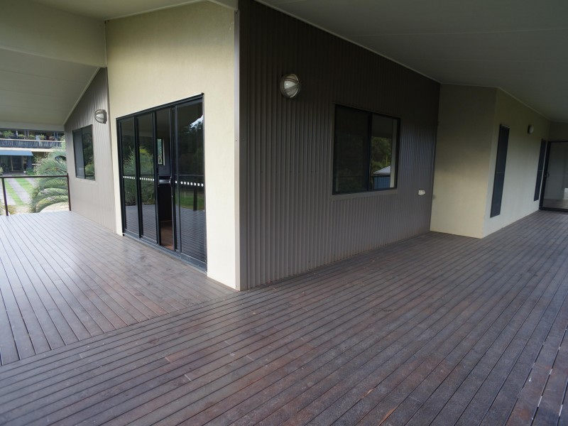 36 Tenanne Street, Russell Island QLD 4184