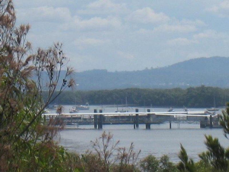 36 Tenanne Street, Russell Island QLD 4184