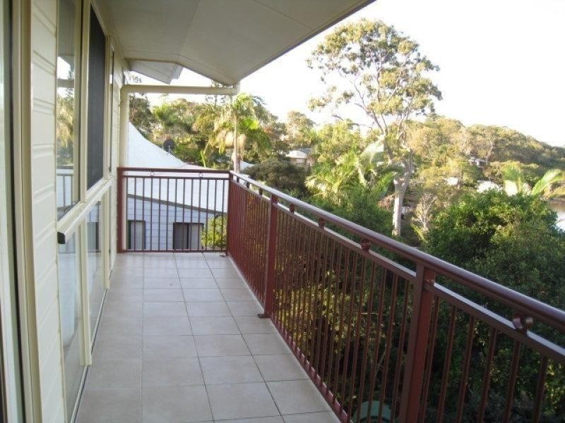 14 Oasis Dve, Russell Island QLD 4184