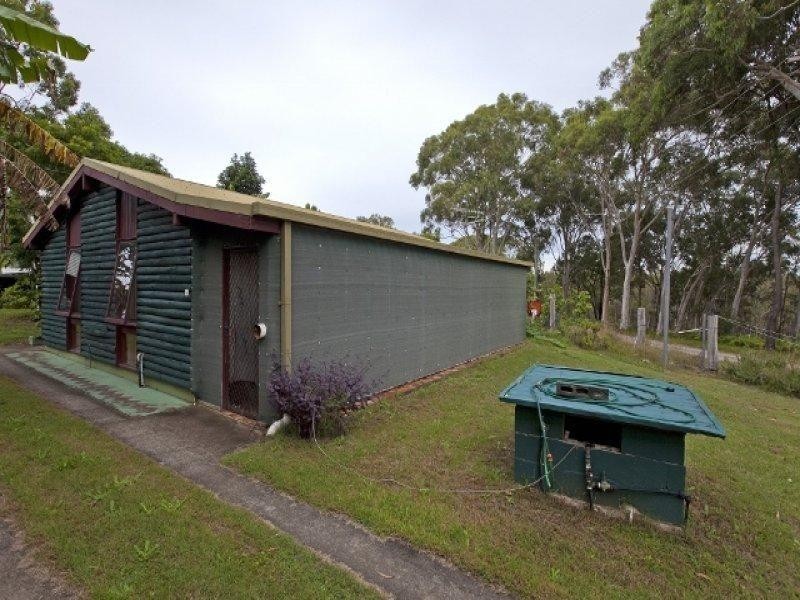 7-15 Charles Tce, Macleay Island QLD 4184