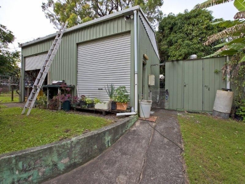 7-15 Charles Tce, Macleay Island QLD 4184